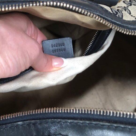 Authentic Gucci Boston Bag - Picture 4 of 6